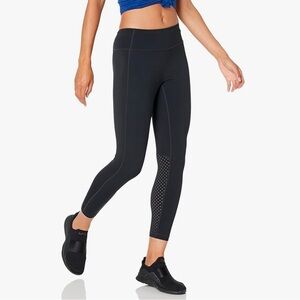 Core 10 | Flashflex Run Perforated 7/8 Crop Legging Black (M)